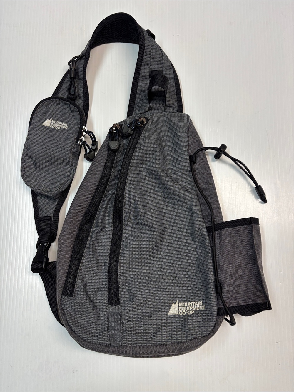 Mountain Equipment Co-op MEC Pod Sling Pack in Grey